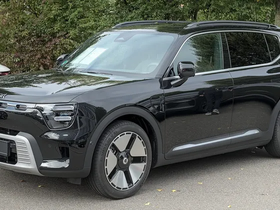 smart #5 Premium in Schwarz, schräge Frontansicht